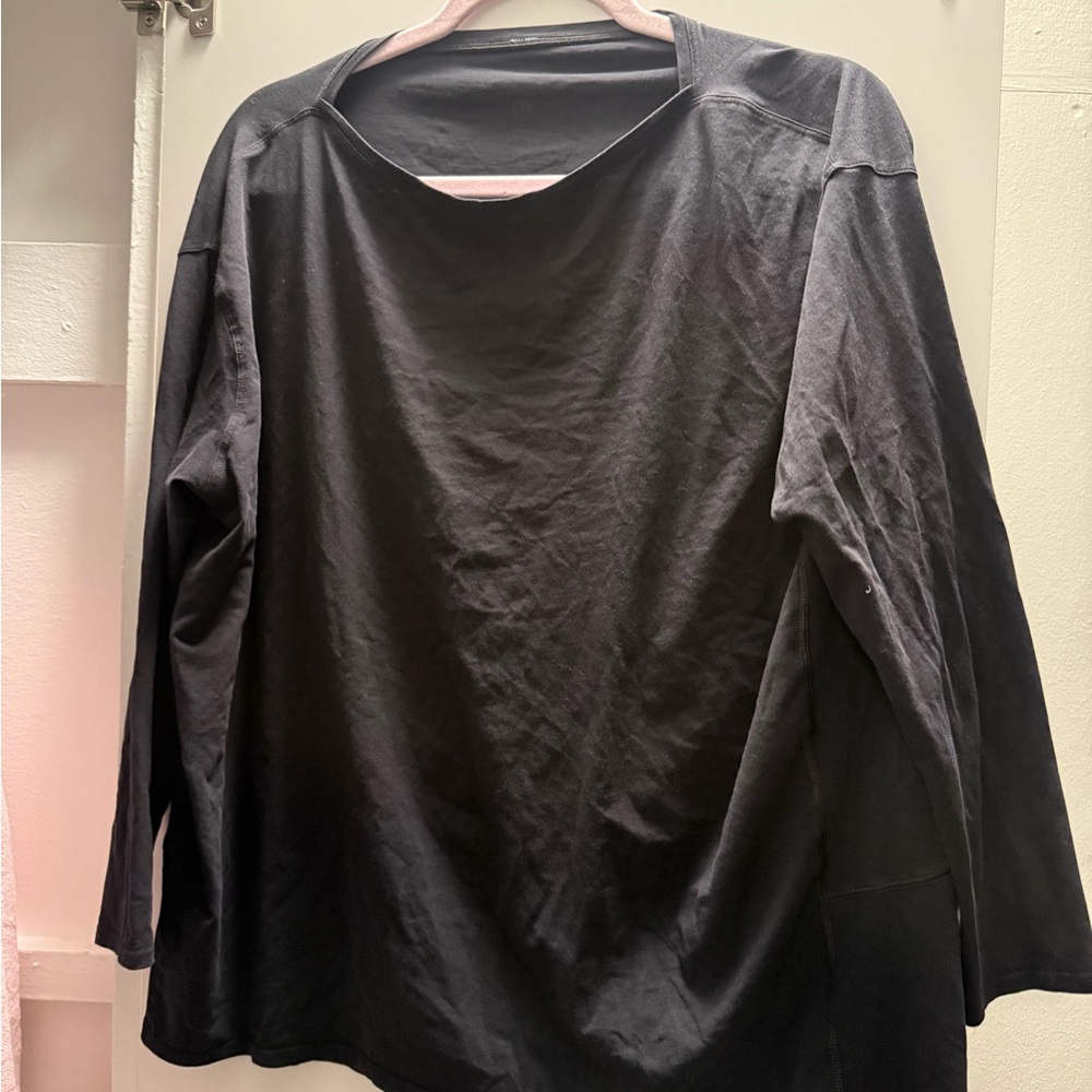Black Long Sleeve Top (lulu lemon)